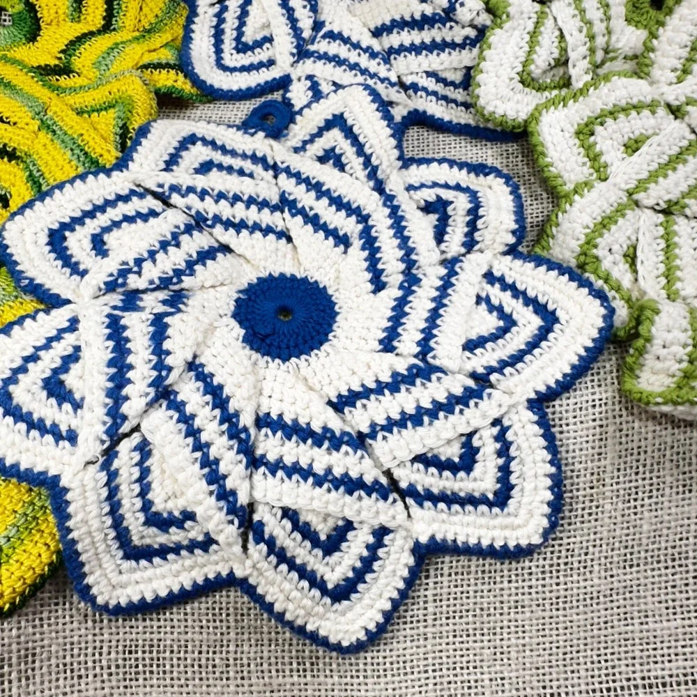 Vintage Handmade Crochet Potholders Set of 6 Starburst Flower Petal Multi Color
